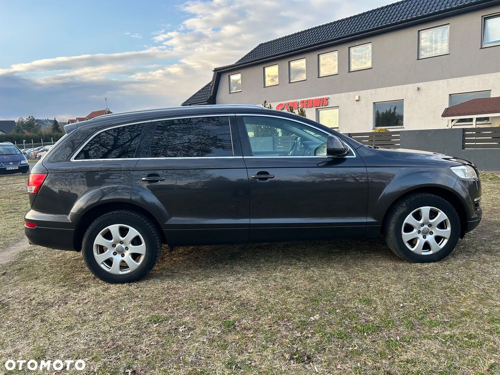 Audi Q7 - 10