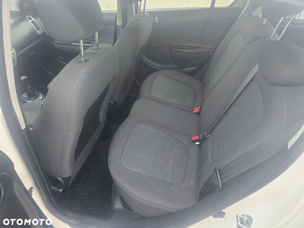 Hyundai i20 1.2 Style EU5 - 9