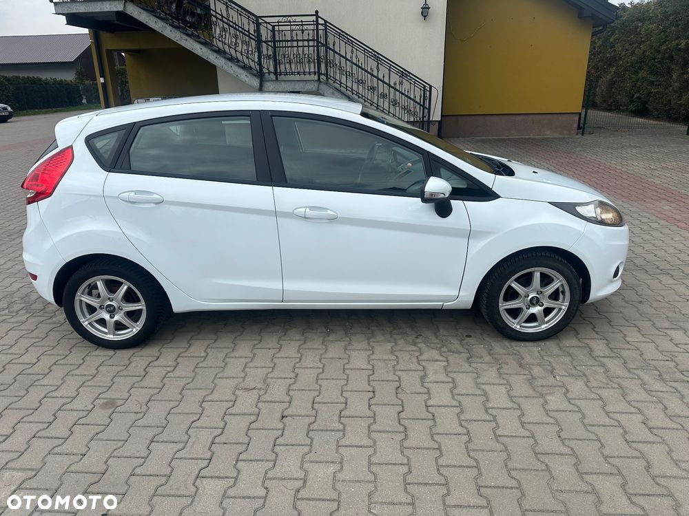 Ford Fiesta 1.4 Trend - 16