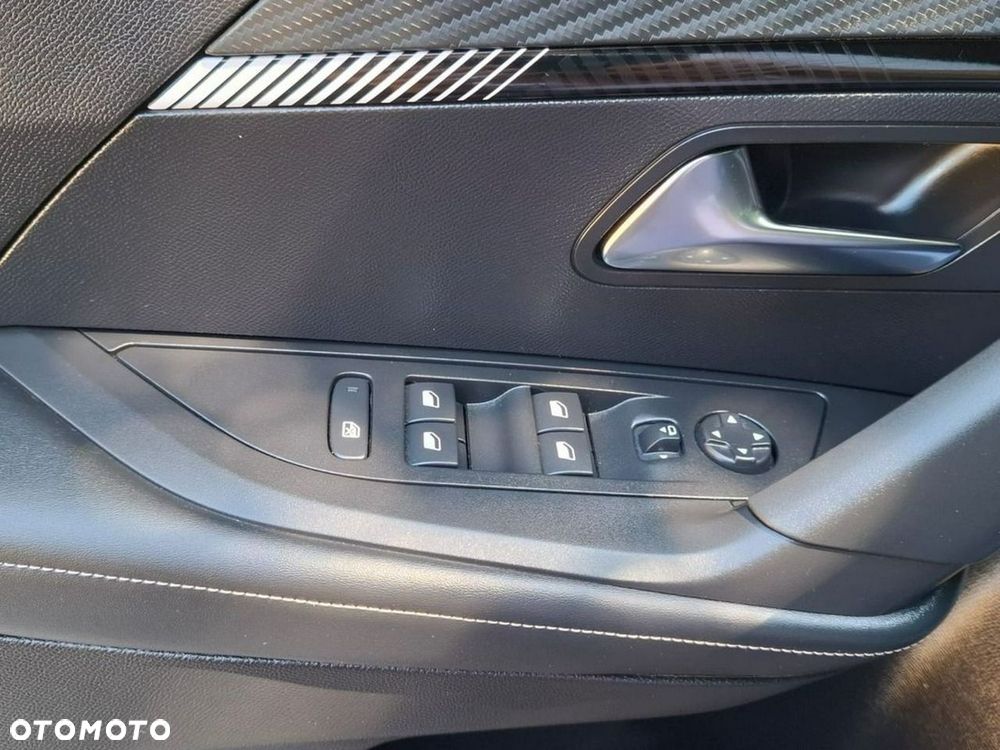 Peugeot 2008 PureTech 100 Active S&S BVM6 - 34
