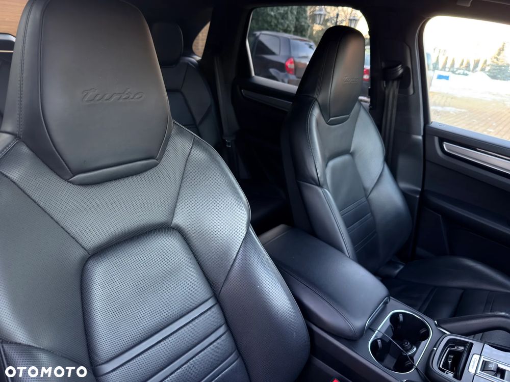 Porsche Cayenne - 20