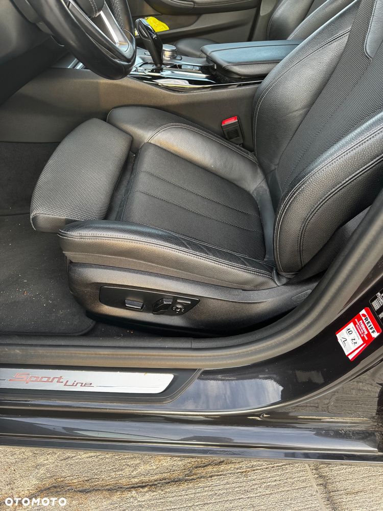 BMW Seria 5 520d Sport Line - 24