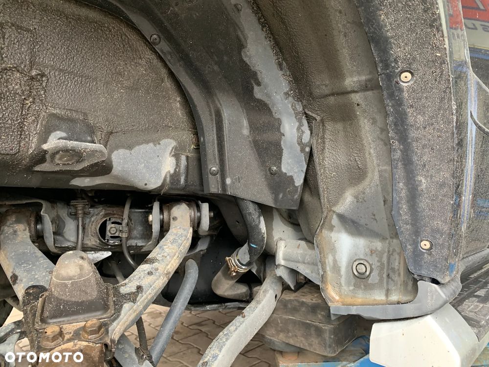 Mitsubishi Pajero 3.2 DID Intense + - 28