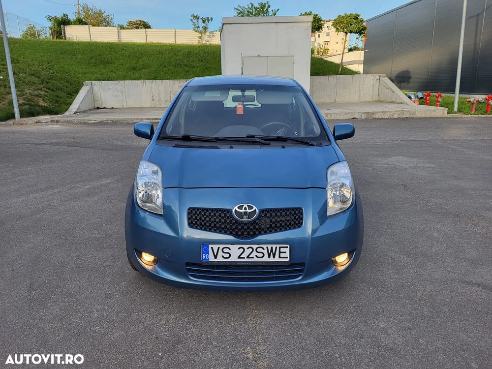Toyota Yaris 1.3 Aut Luna - 14