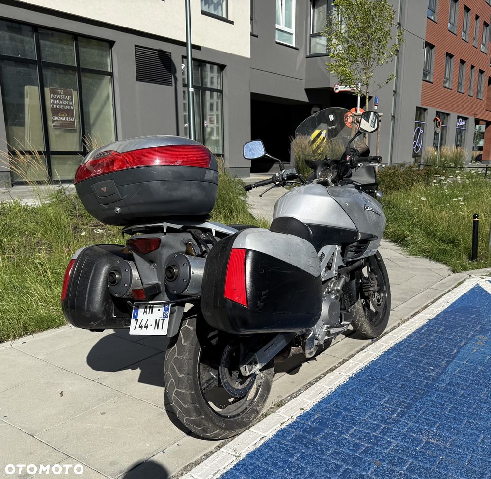Suzuki V-STROM - 6