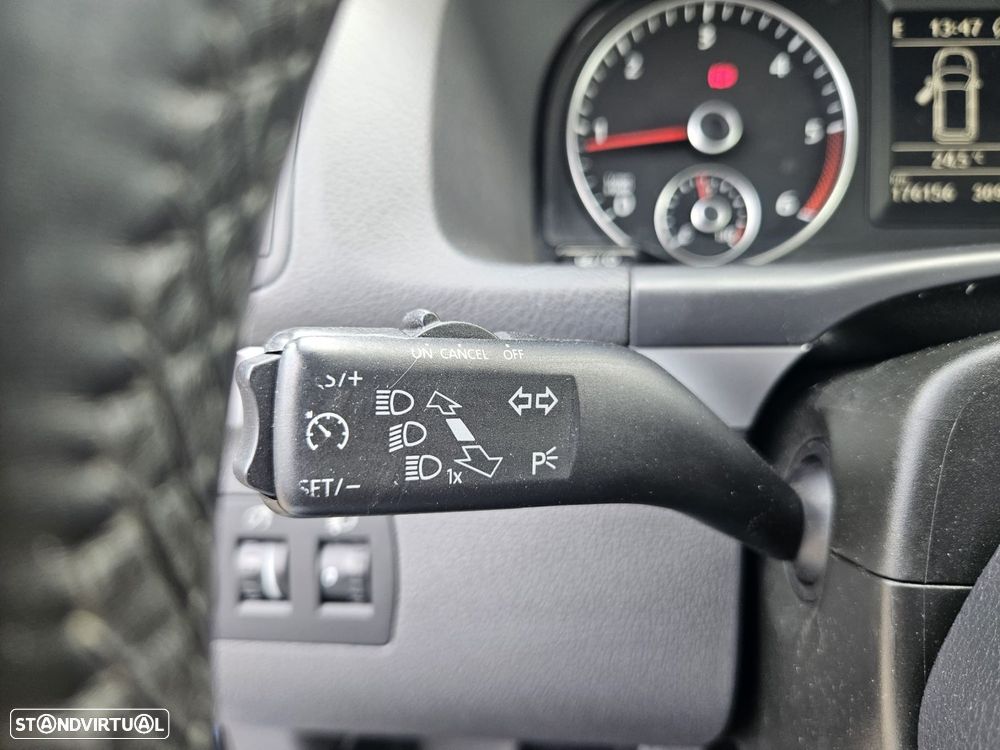 VW Touran 1.6 TDI Blue.Trendline 7L - 35