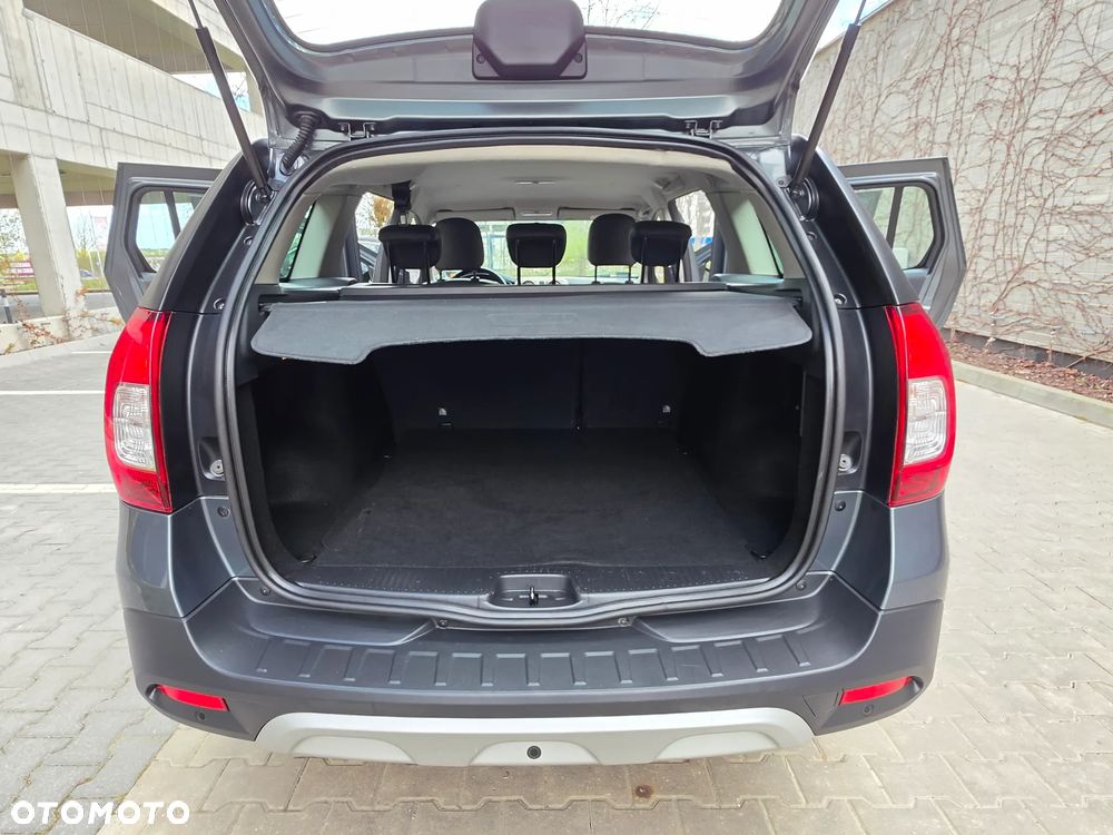 Dacia Logan TCe 90 S&S Stepway Celebration - 22