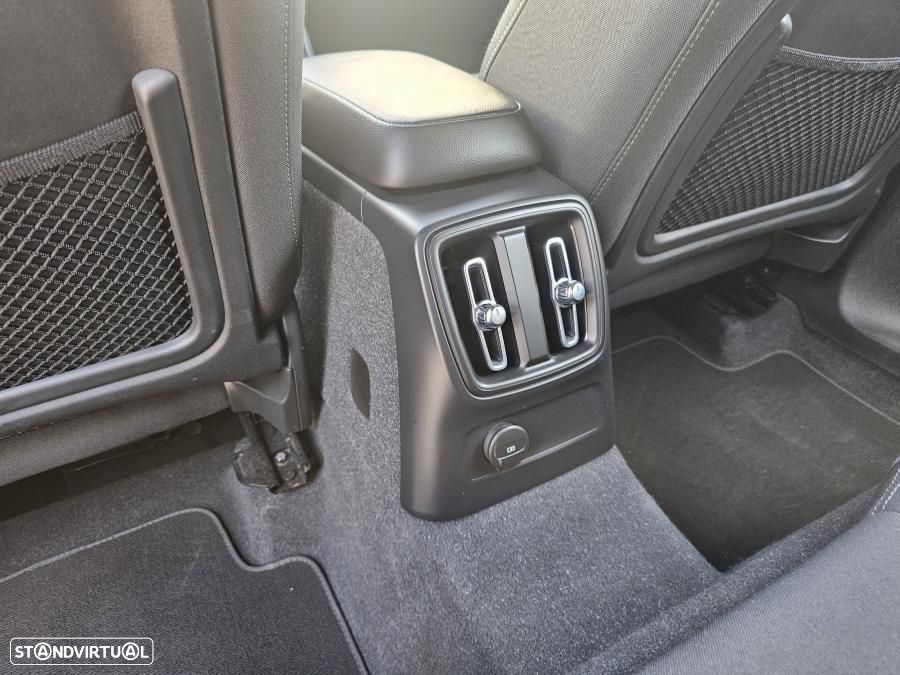 Volvo XC 40 1.5 T4 PHEV Core - 19