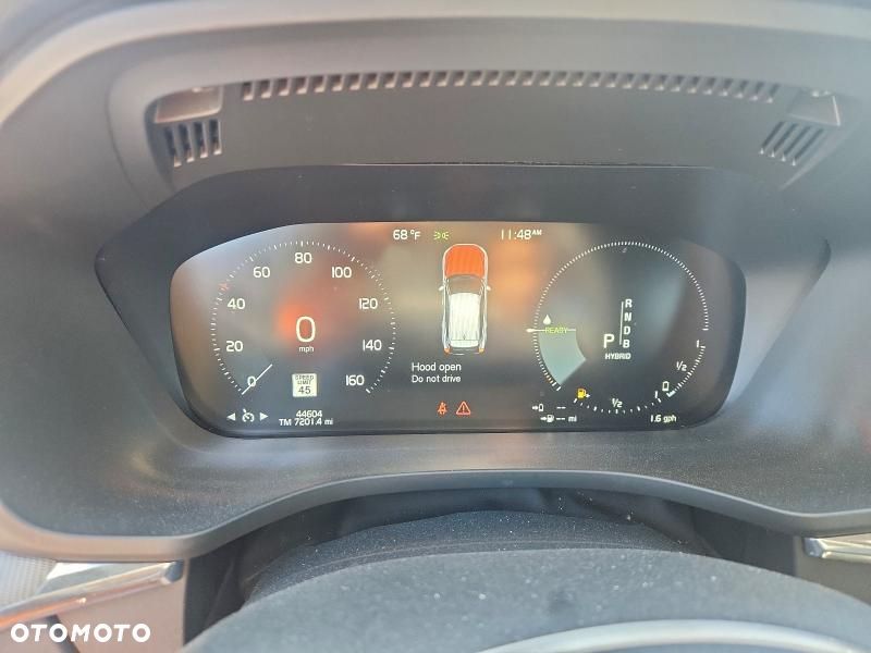 Volvo XC 60 T8 AWD Plug-In Hybrid R-Design - 11