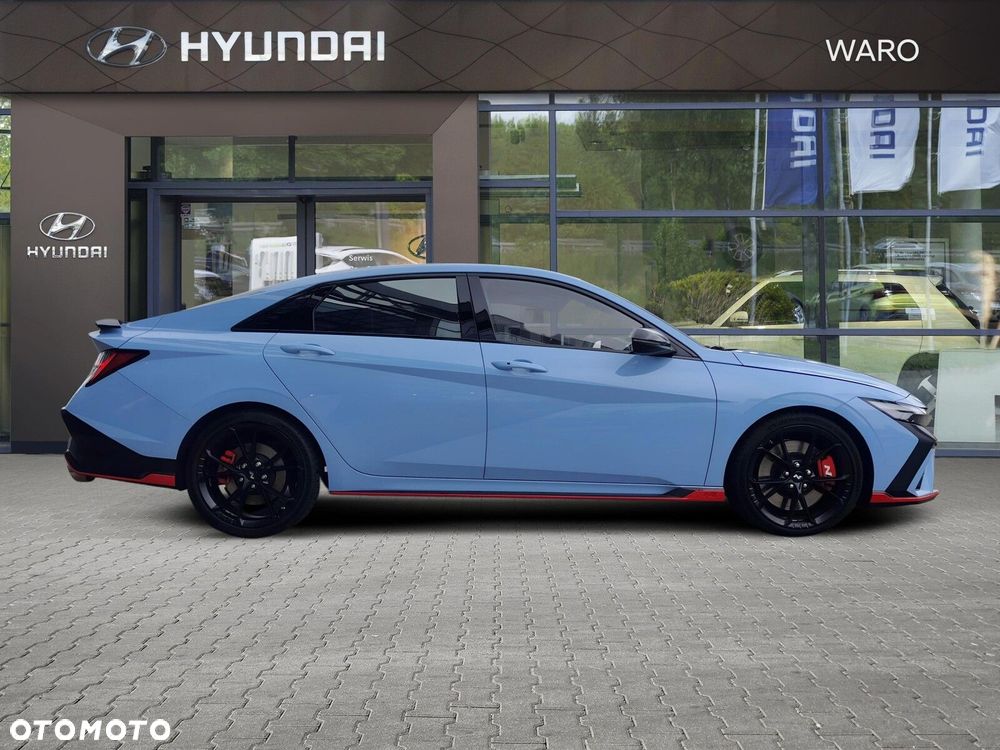 Hyundai Elantra - 7