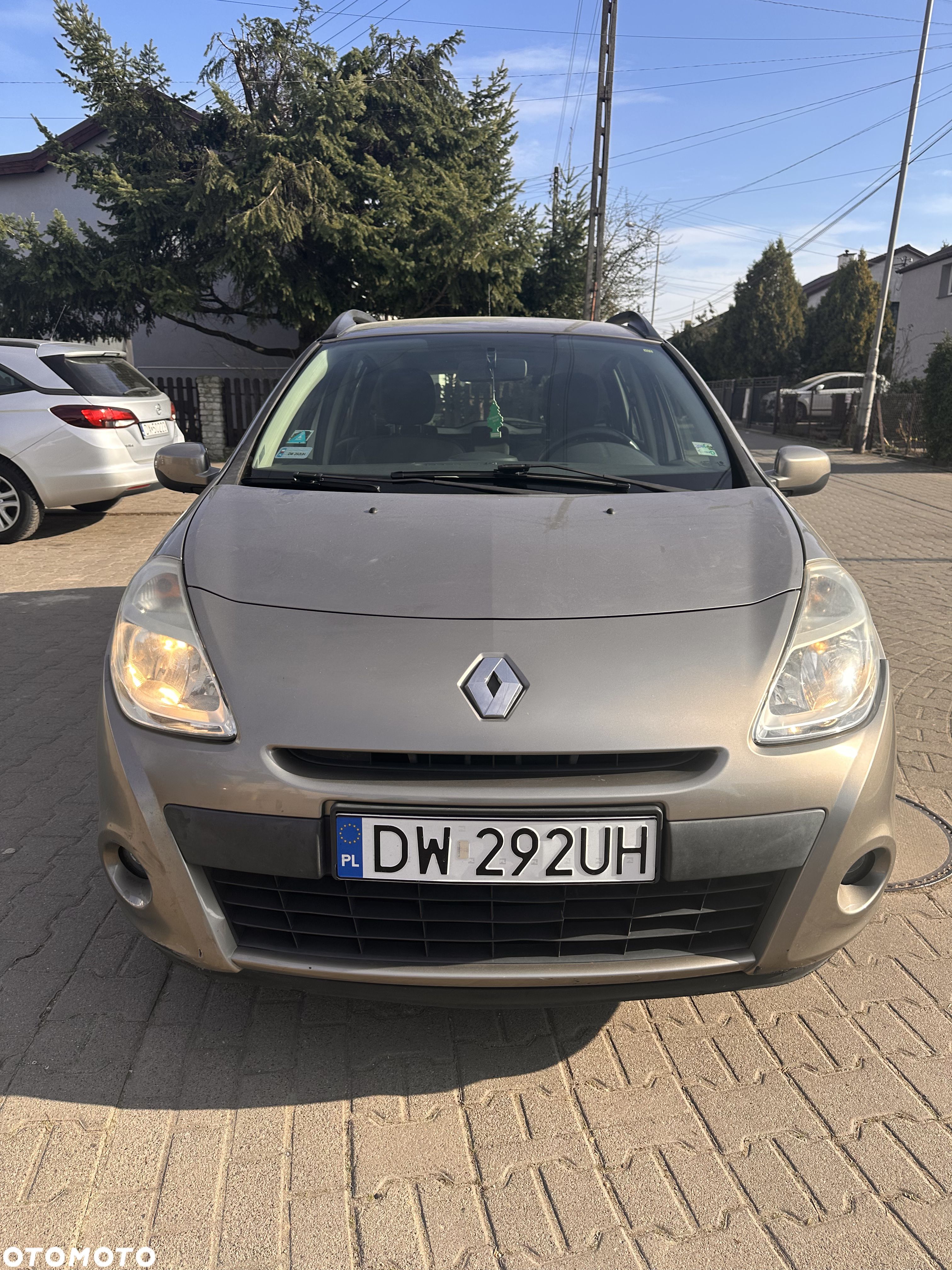 Renault Clio - 1
