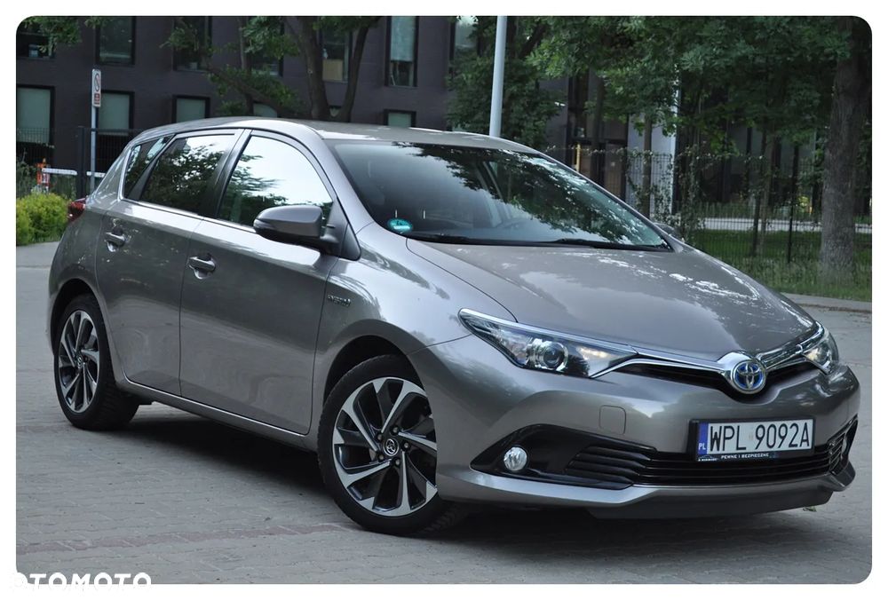 Toyota Auris 1.8 HSD Prestige NAVI - 20