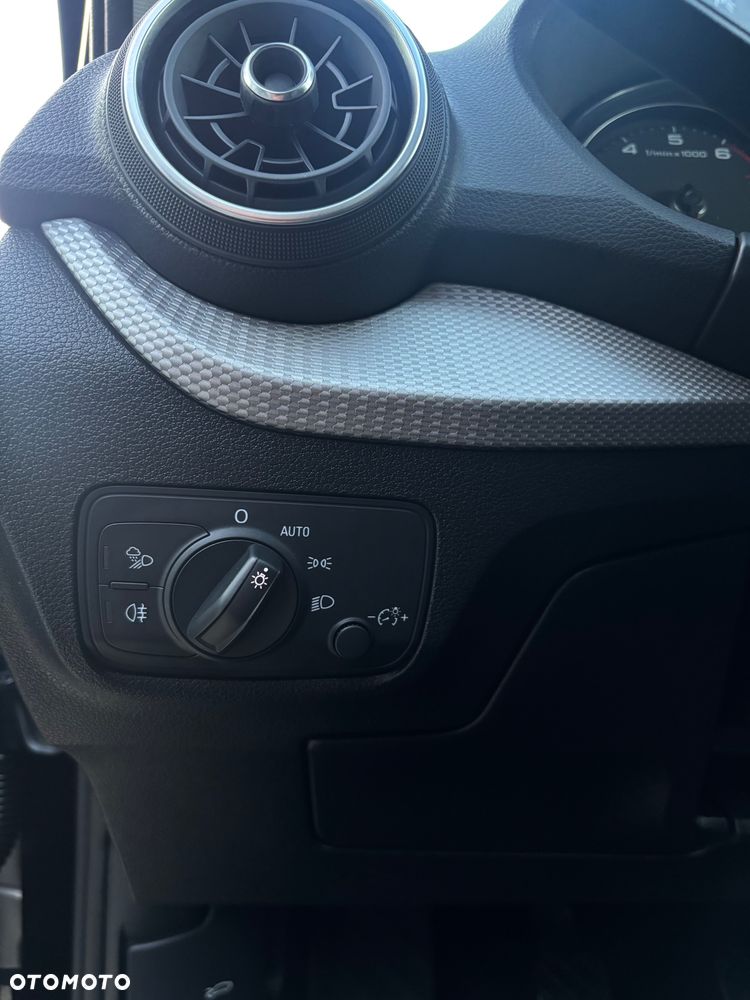 Audi Q2 35 TFSI design - 10