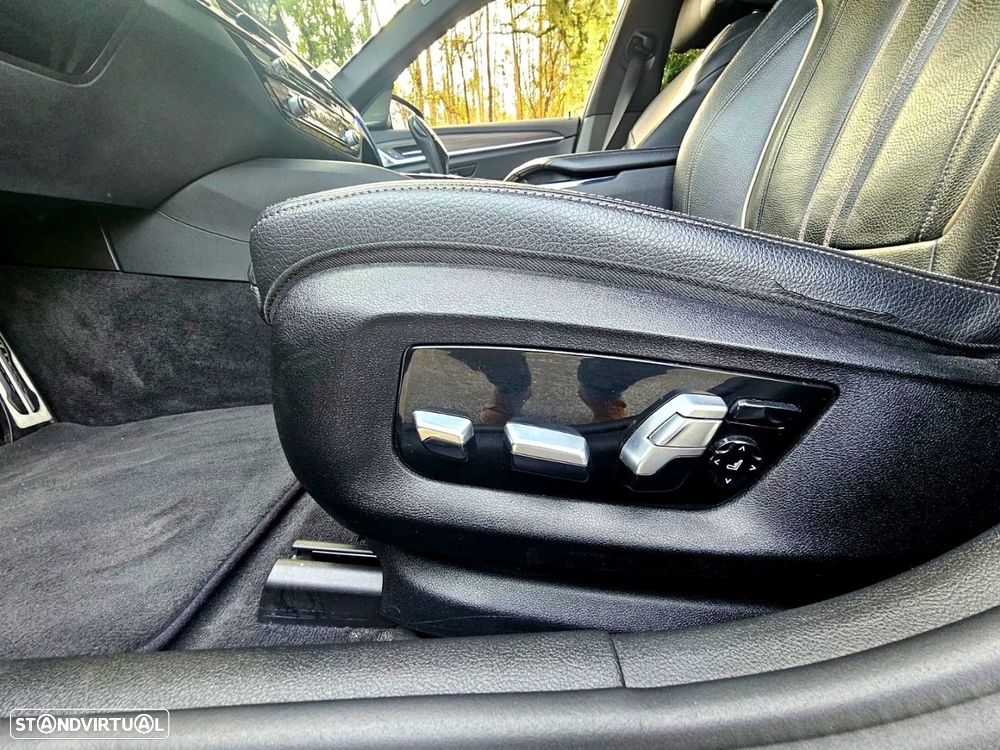 BMW 540 d xDrive Pack M Auto - 11