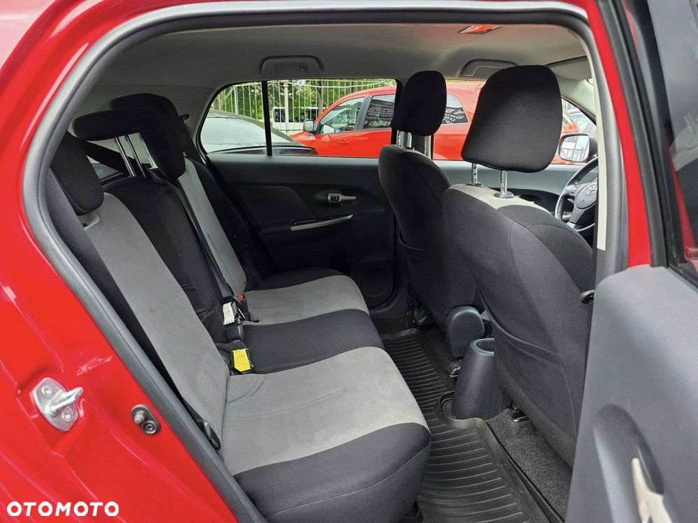 Toyota Urban Cruiser 1.33 Sol - 26