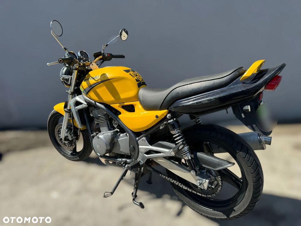 Suzuki ER - 4