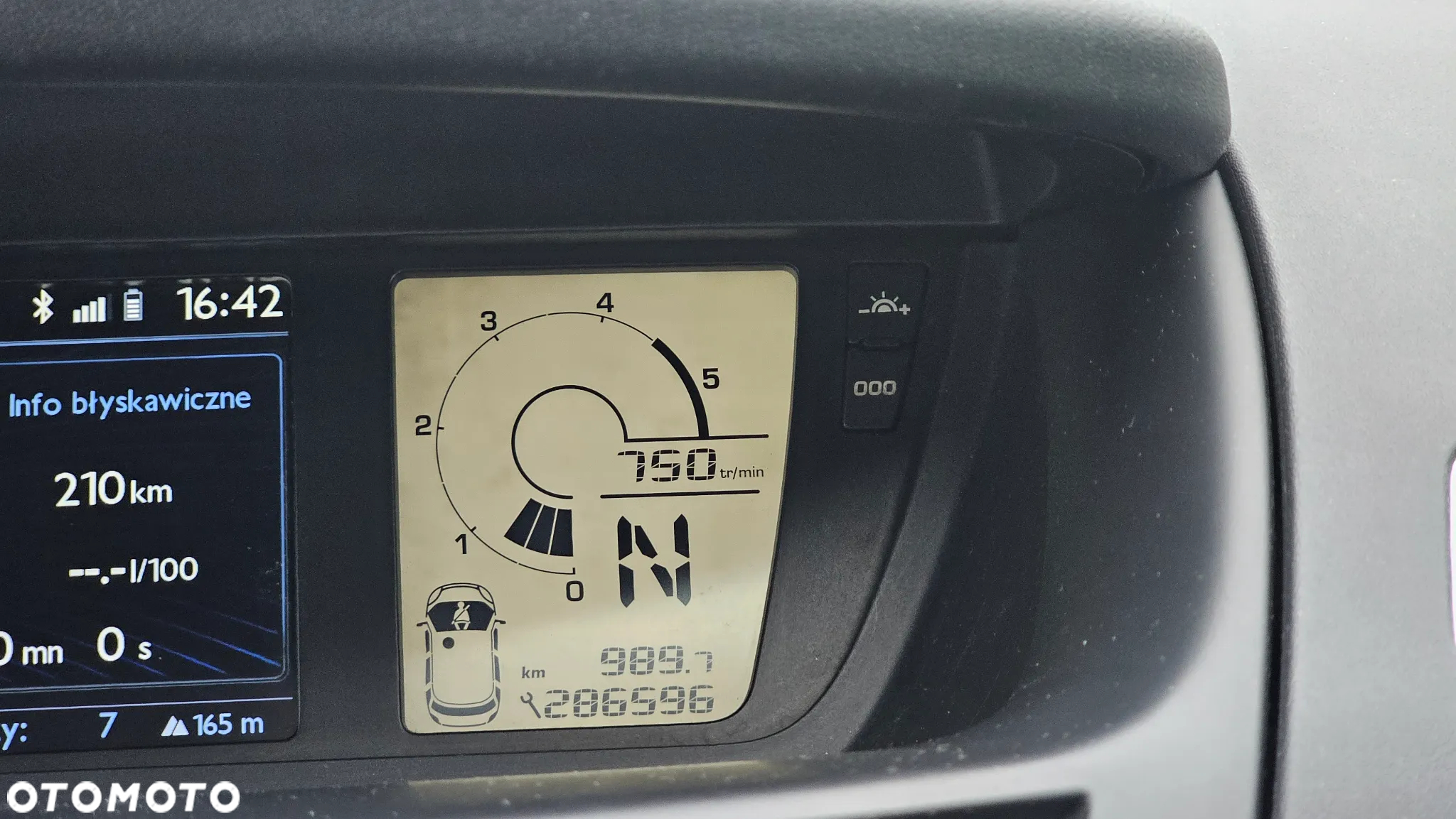 Citroën C4 Grand Picasso 1.6 HDi Equilibre Navi Pack MCP - 8