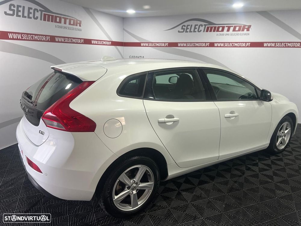 Volvo V40 2.0 D2 Momentum - 5