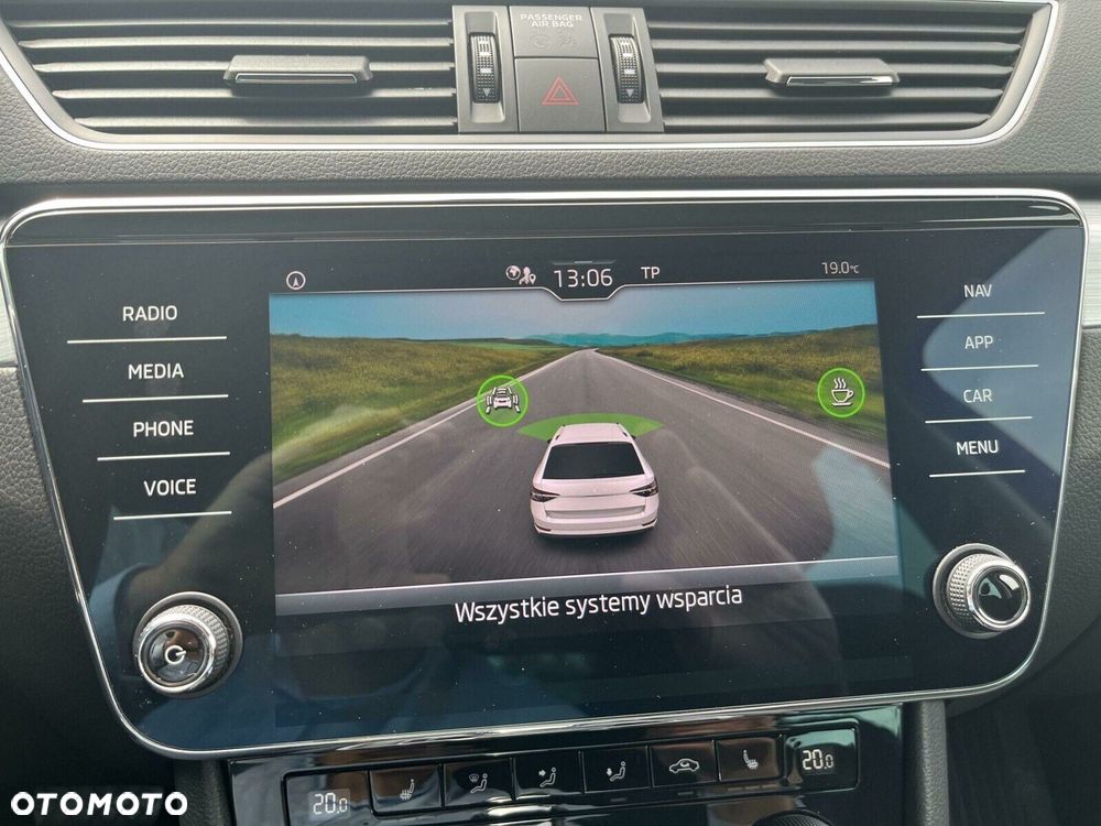 Skoda Superb 1.5 TSI Ambition DSG - 32