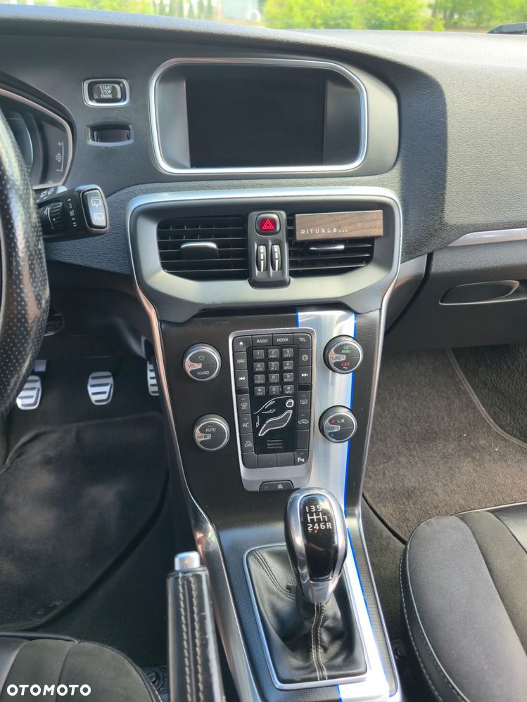 Volvo V40 D4 Drive-E R-Design Kinetic - 21