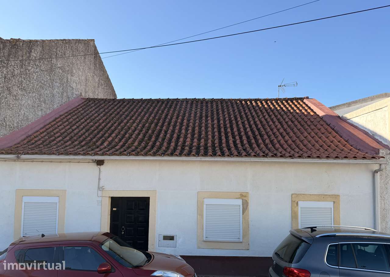Moradia T3 em Vila Nova da Barquinha, €214.000