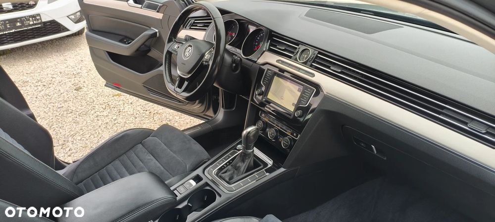 Volkswagen Passat 2.0 TDI SCR DSG Highline - 40