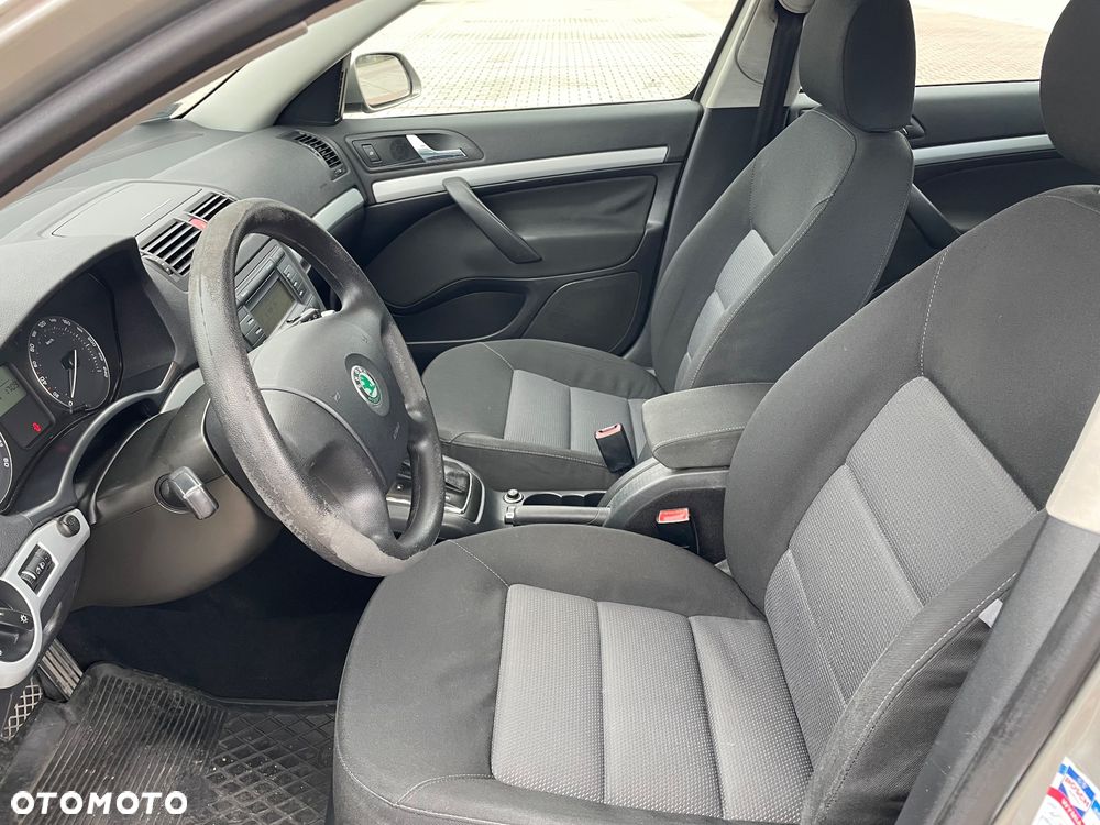 Skoda Octavia 1.9 TDI Classic DSG - 11