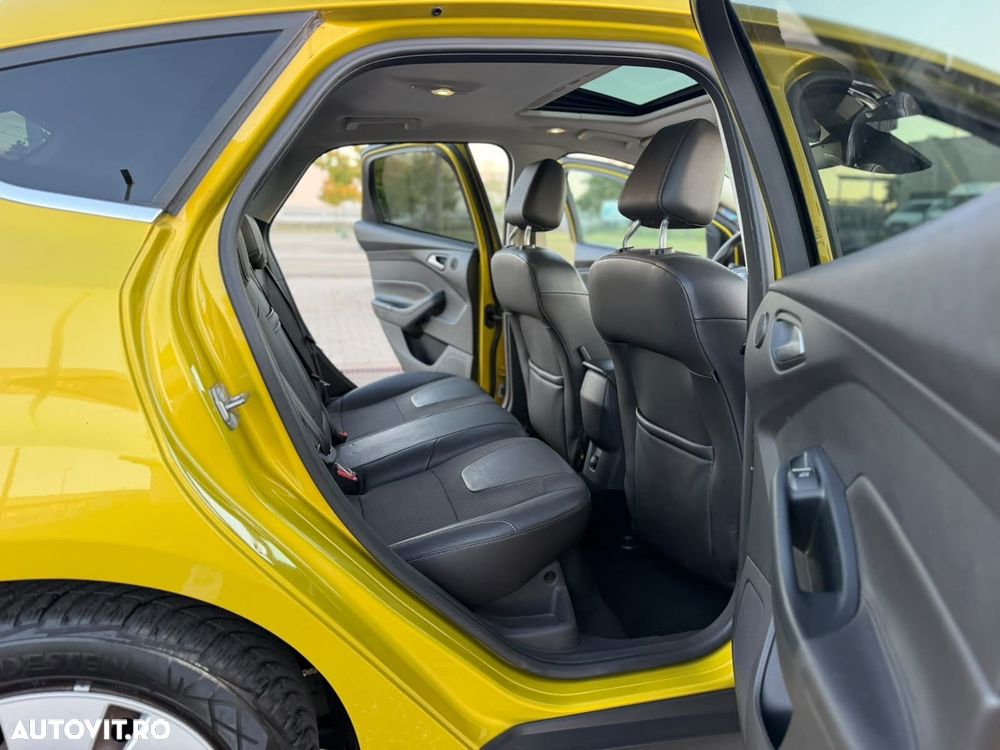 Ford Focus - 11