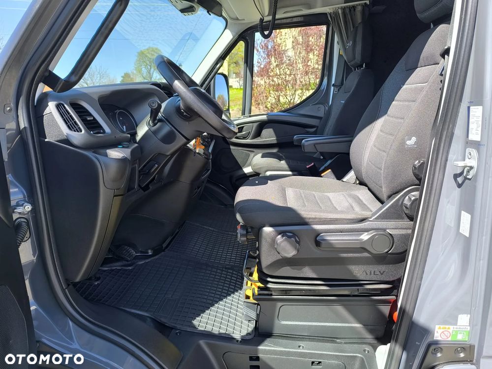 Iveco Daily 70C18 Sypialnia 2 Łóżka, WINDA!, 15 Palet, 2x Firana + Zsuwany Dach! - 18