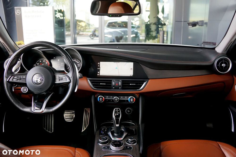 Alfa Romeo Giulia 2.0 Turbo Super - 27