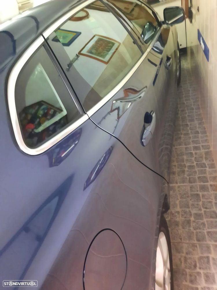 Volvo V40 D2 Momentum - 1