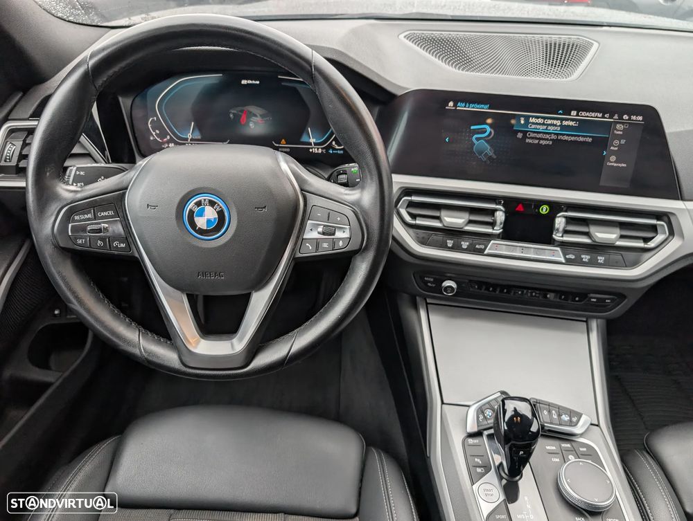 BMW 320 e Corporate Edition Auto - 17