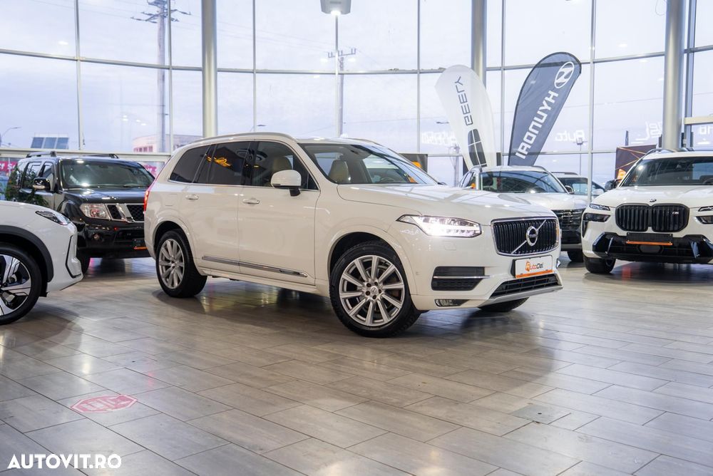Volvo XC 90 D5 AWD Geartronic Inscription - 24