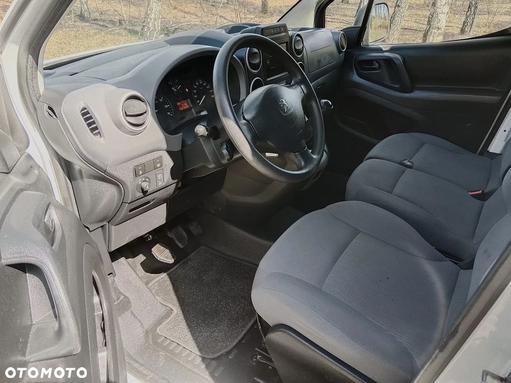 Peugeot Partner - 8