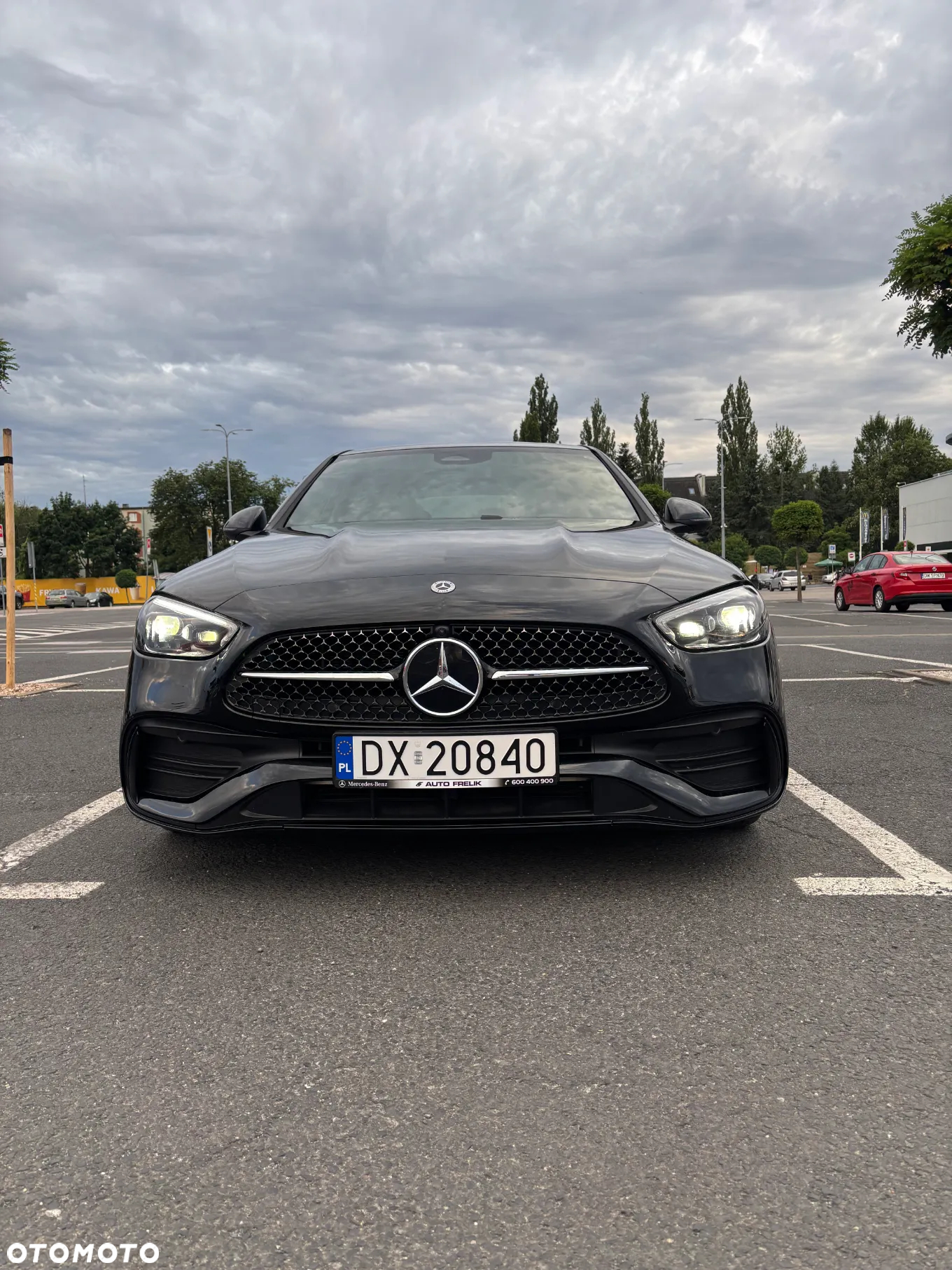 Mercedes-Benz Klasa C 300 4MATIC 9G-TRONIC - 4