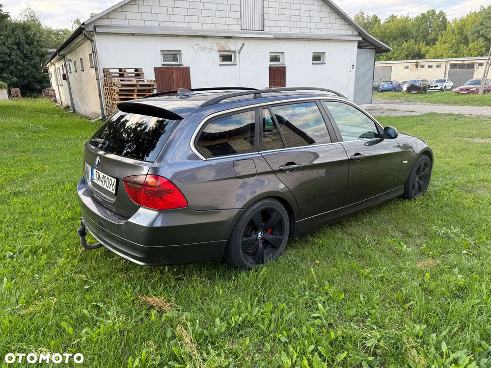BMW Seria 3 - 10