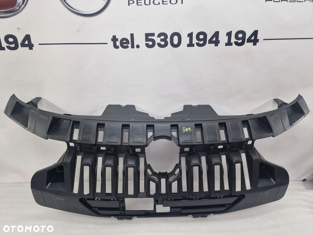 VW ID3 ID-3 19- STELAŻ / WZMOCNIENIE ATRAPY / GRILLA PRZEDNIEGO PRZÓD , NR 10A807231 , NR AUKCJI GL501 - 1