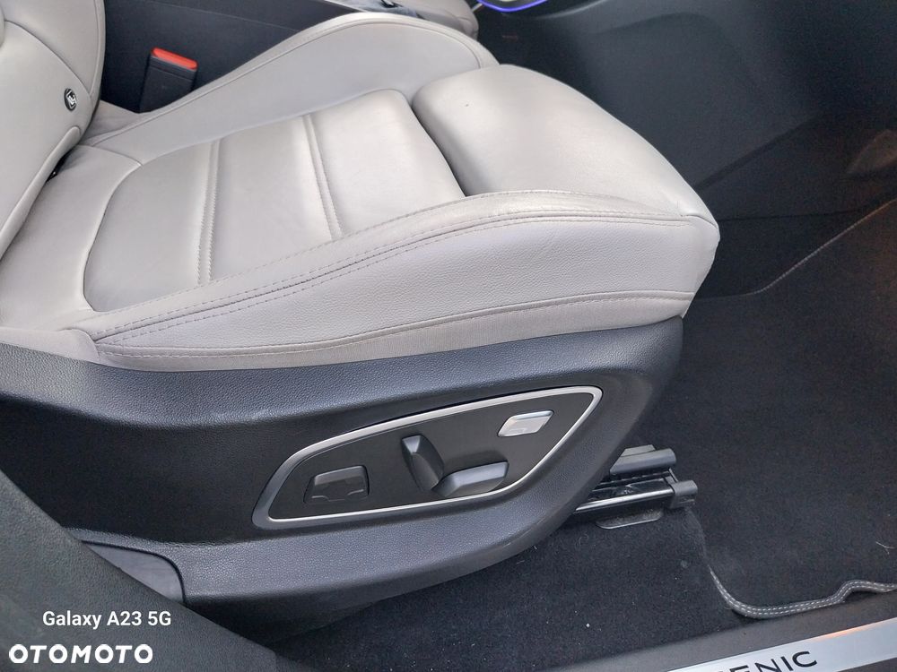 Renault Scenic 1.2 TCe Energy Bose Edition - 17