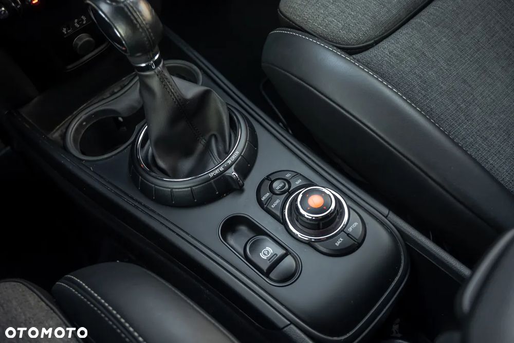 MINI Countryman Cooper D - 18