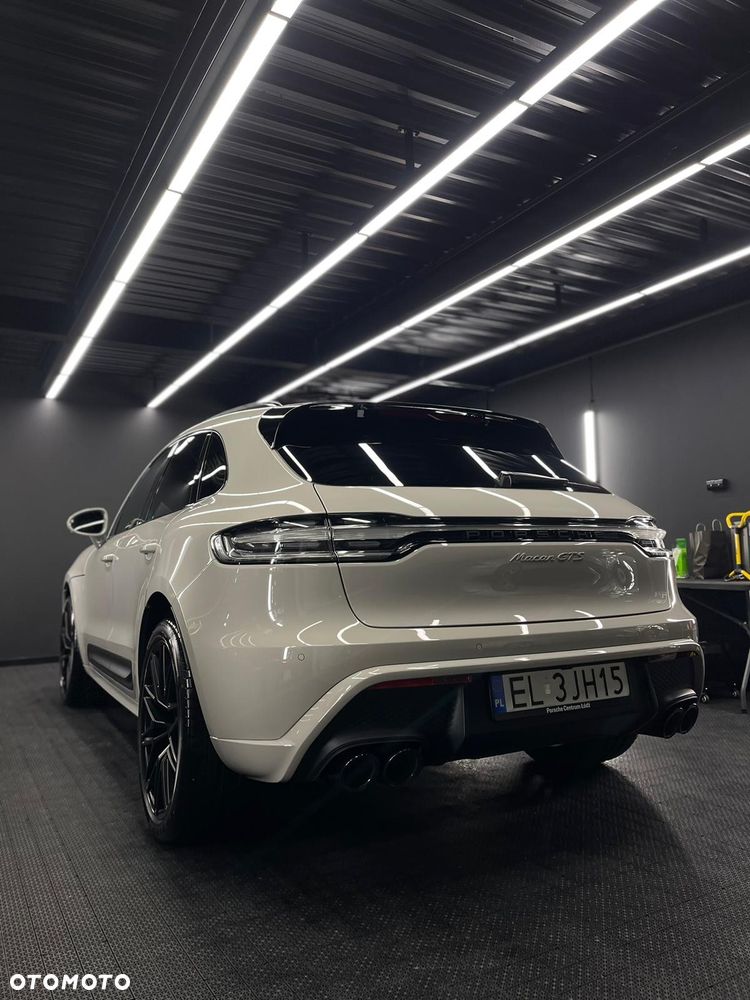 Porsche Macan - 4