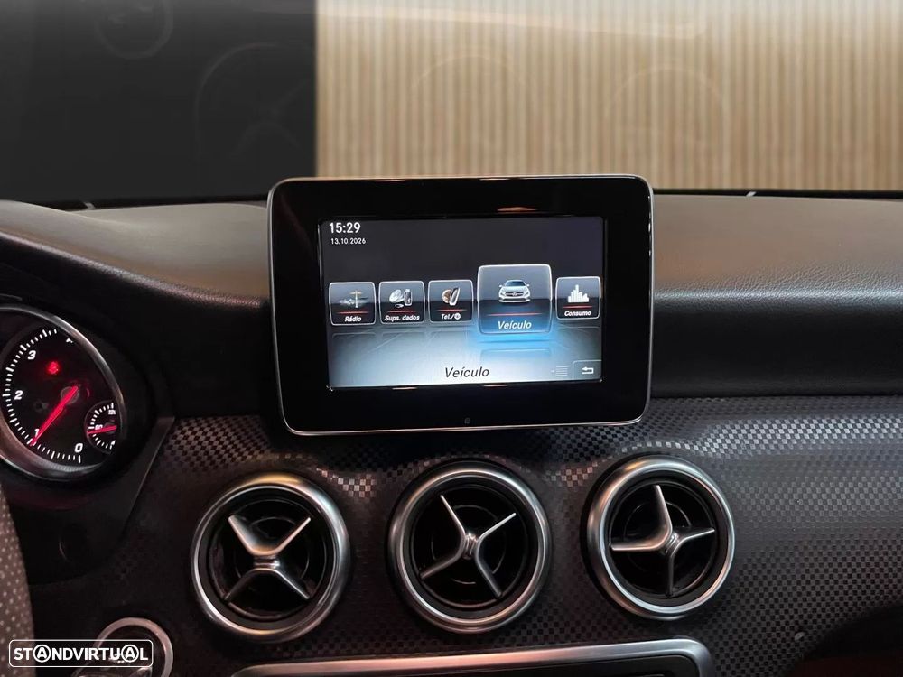 Mercedes-Benz A 160 d Urban - 12