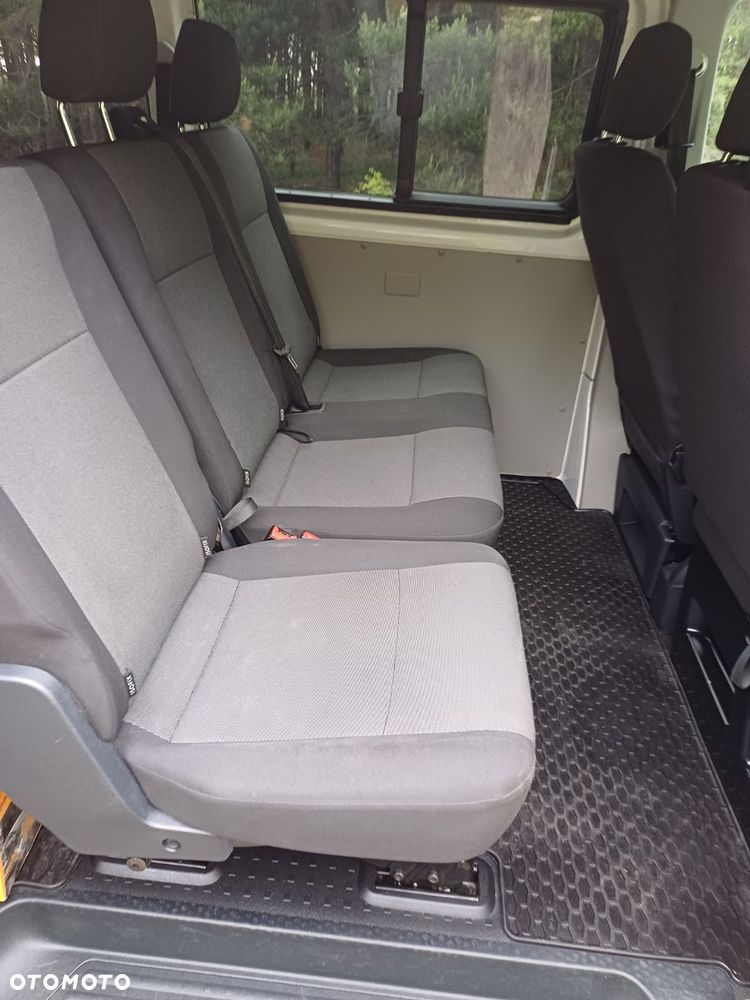 Volkswagen Transporter - 11