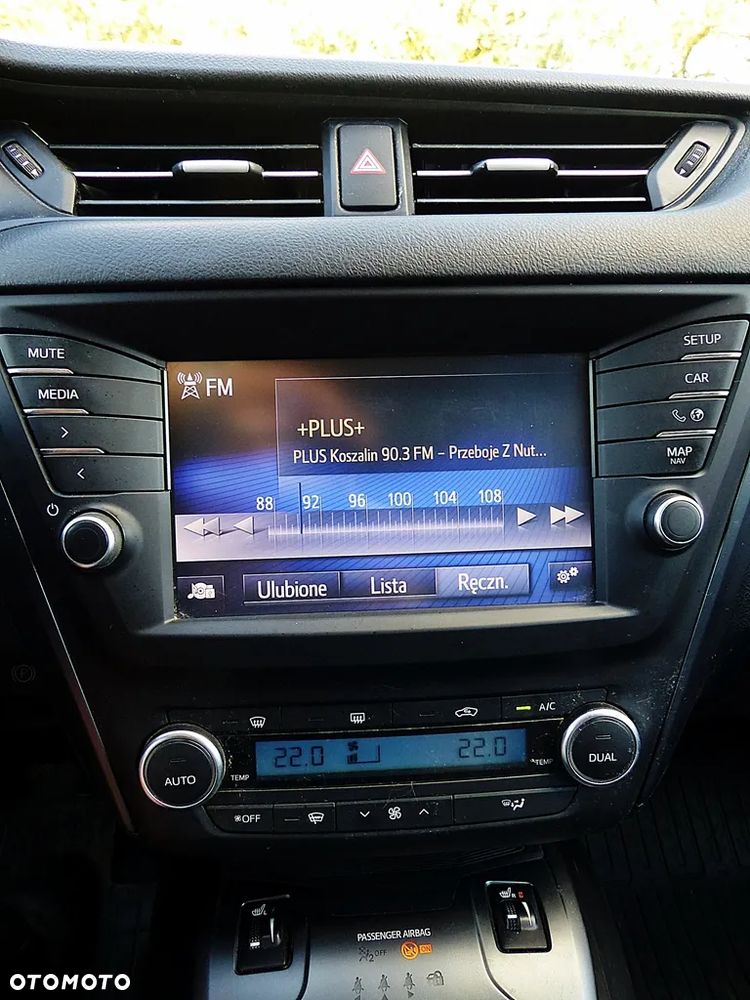Toyota Avensis 2.0 D-4D Premium - 32