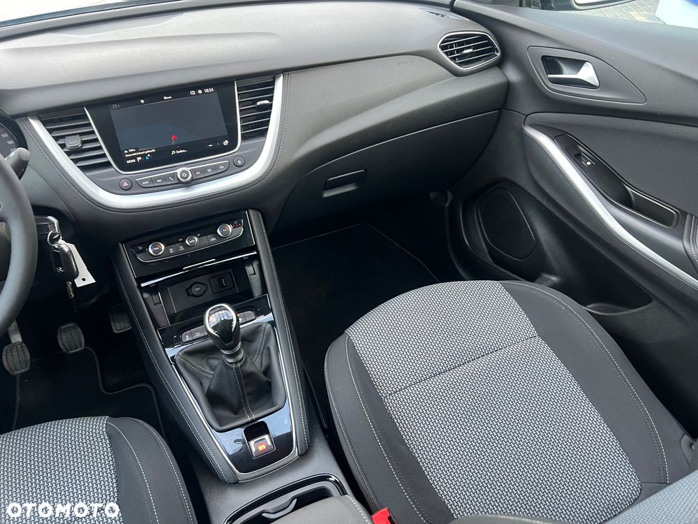 Opel Grandland X 1.2 Start/Stop Business Elegance - 23