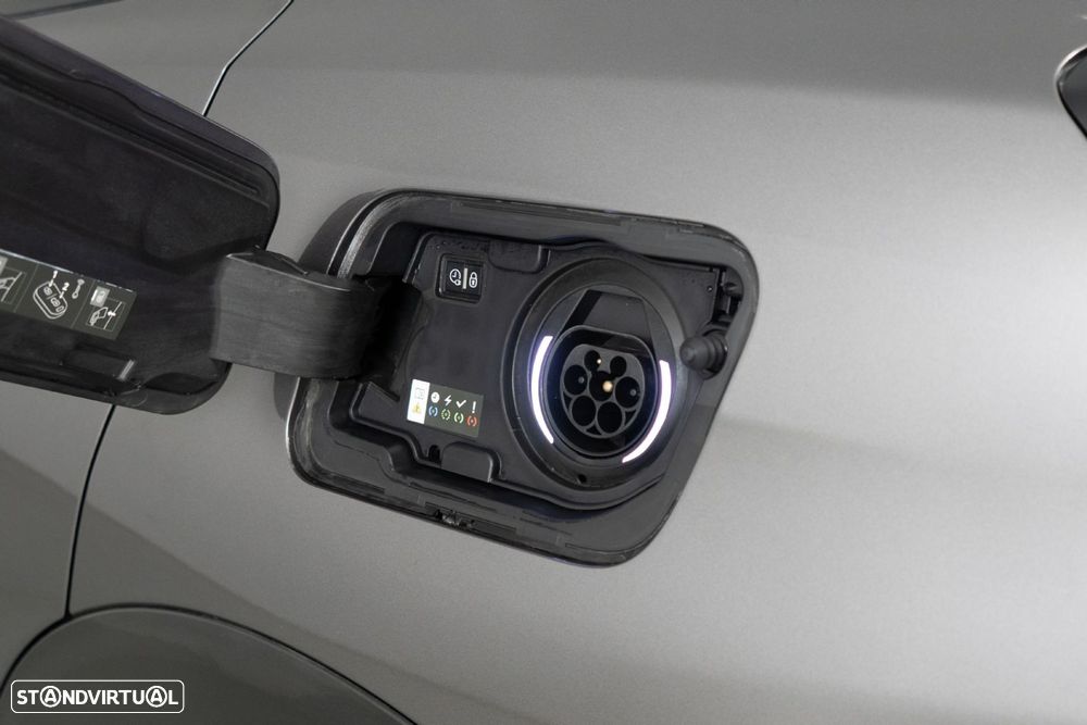 Peugeot 3008 1.6 Hybrid Allure Pack e-EAT8 - 17