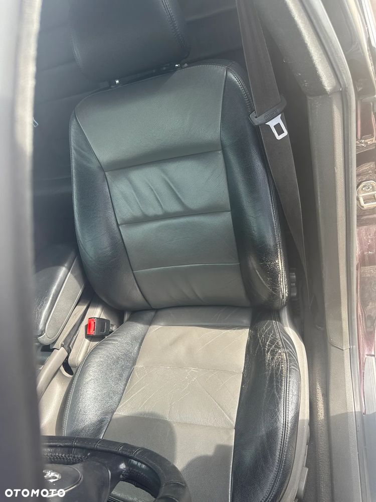 Audi A6 Avant 2.4 - 20