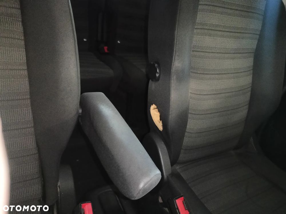 Opel Combo 1.2 Turbo Start/Stop Innovation - 25