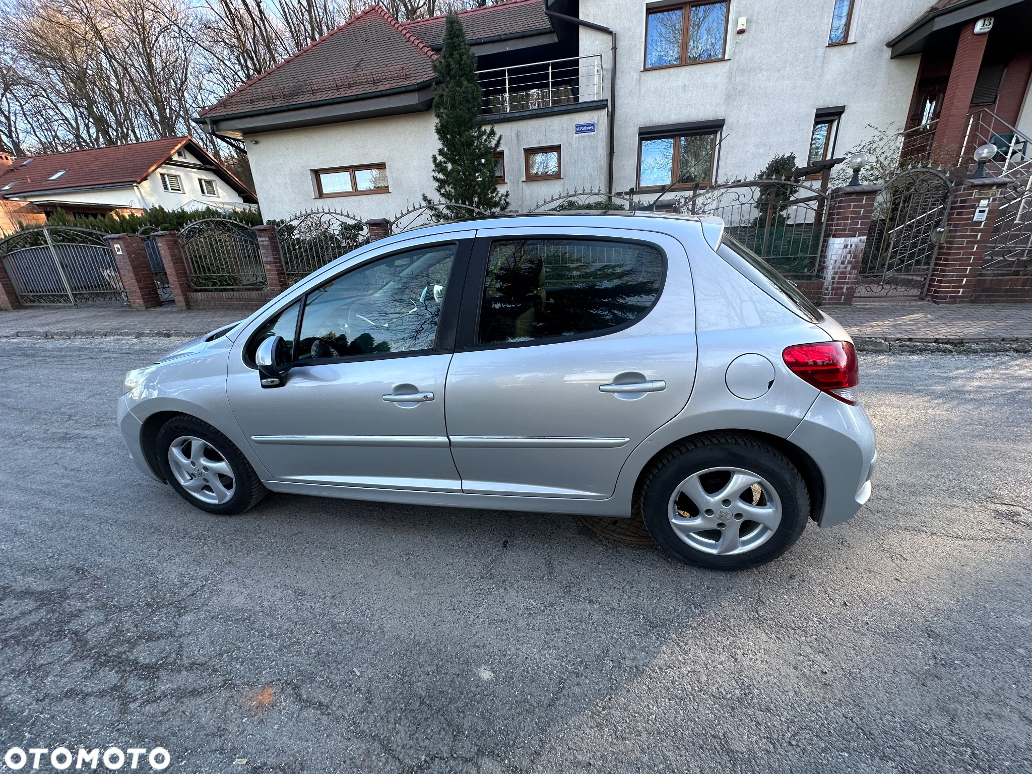 Peugeot 207 - 9
