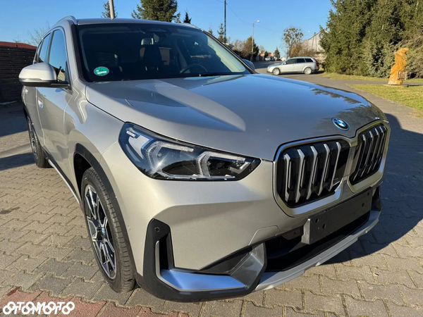 BMW iX1 xDrive30 xLine sport