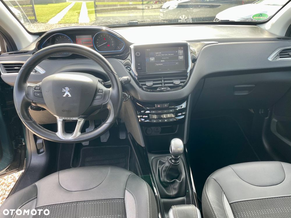 Peugeot 2008 PureTech 130 GPF Stop&Start Allure - 10